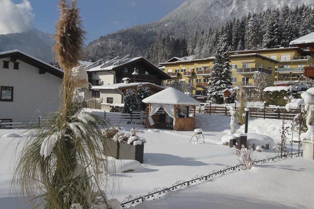 Gaestehaus Waldrand Garni Wiesing Exterior foto