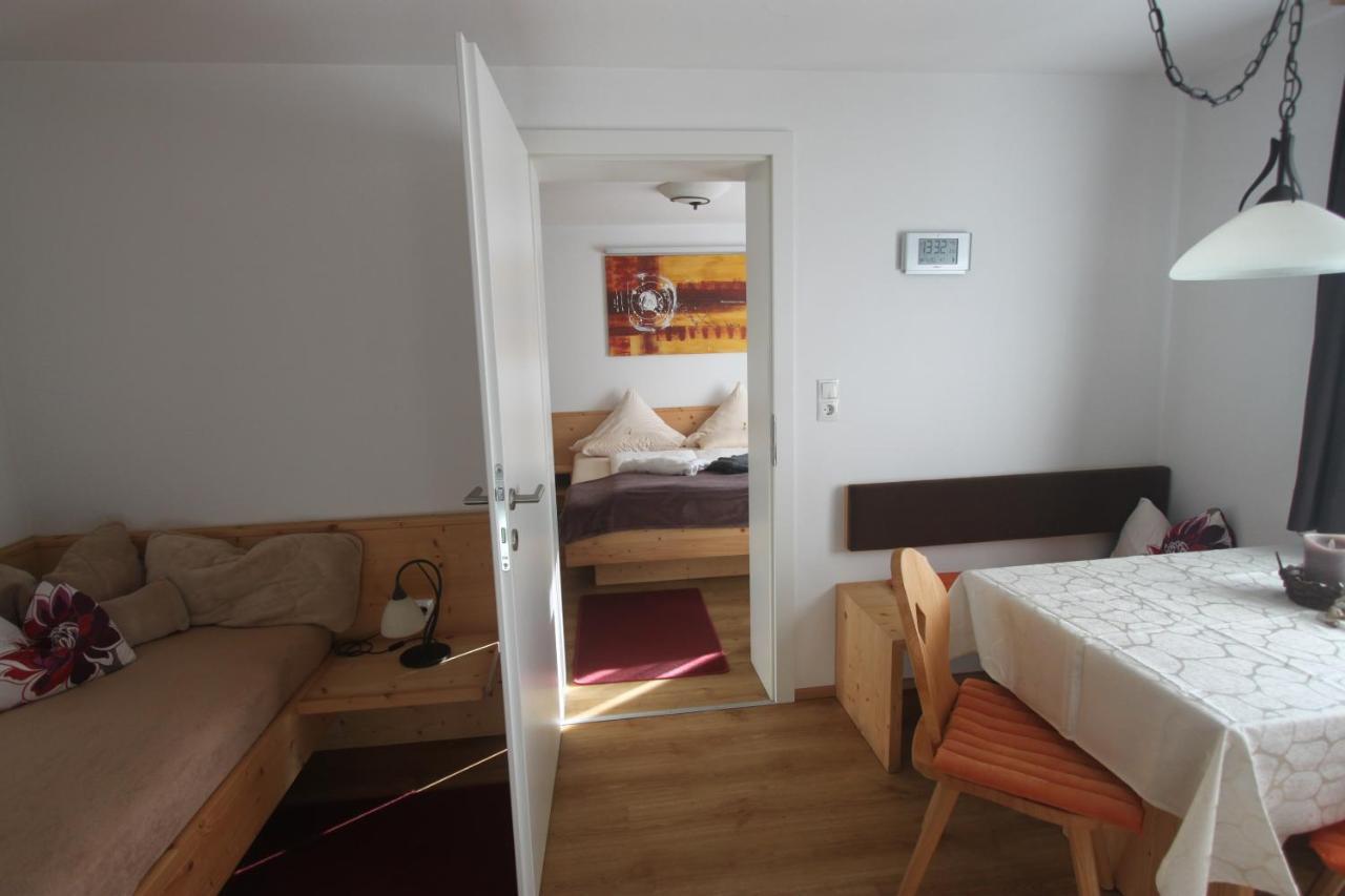Gaestehaus Waldrand Garni Wiesing Exterior foto